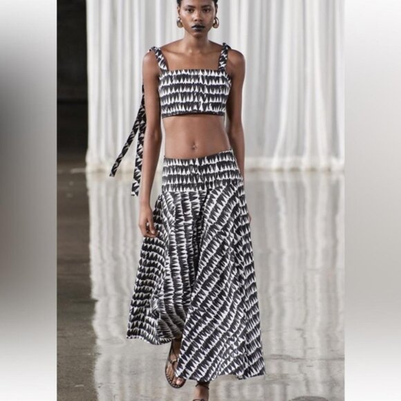 ZARA PRINTED CROP TOP ZW COLLECTION - Picture 4 of 8